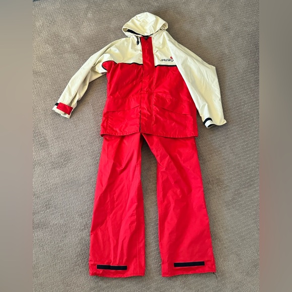 Vintage Men's Musto Sailing Suit Set With Jacket and Pants Red White Size Large - Picture 2 of 16